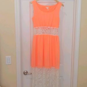 Vibrant lace maxi dress